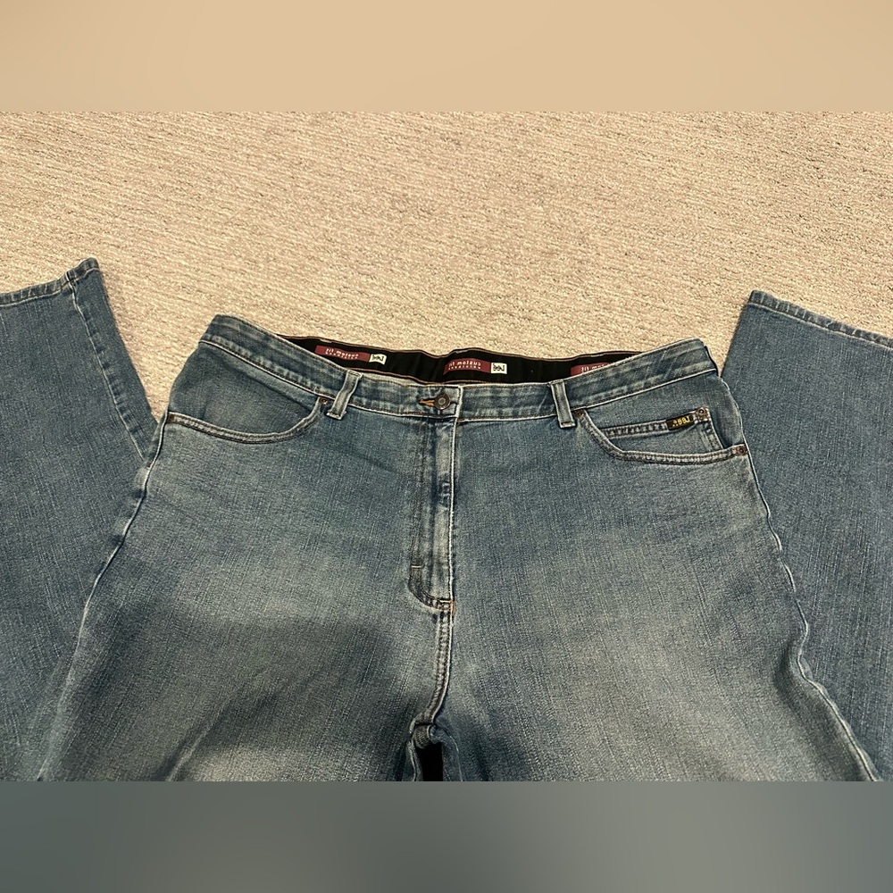 Mens Jean.  Size 42/32
